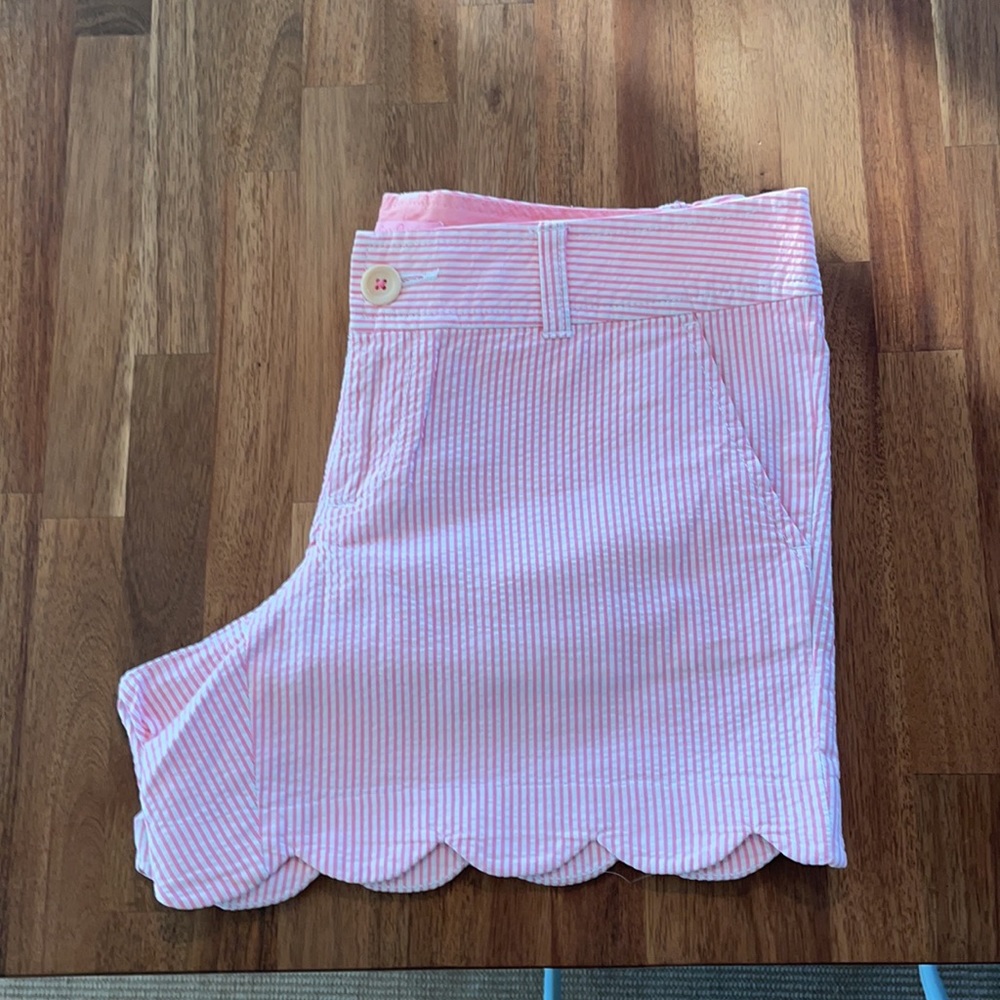 Lilly Pulitzer 5” Buttercup Scallop Hem short